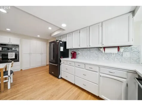 11820 SW Reid Court Beaverton OR 97008