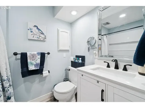 11820 SW Reid Court Beaverton OR 97008