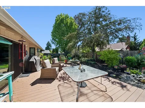 11820 SW Reid Court Beaverton OR 97008