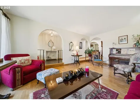 11820 SW Reid Court Beaverton OR 97008