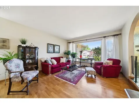 11820 SW Reid Court Beaverton OR 97008