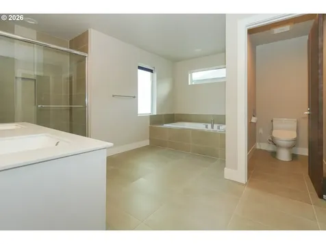 16625 SE Pleasant Valley Parkway Happy Valley OR 97086