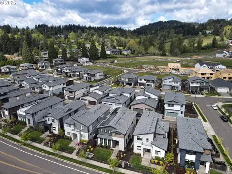 16625 SE Pleasant Valley Parkway Happy Valley OR 97086