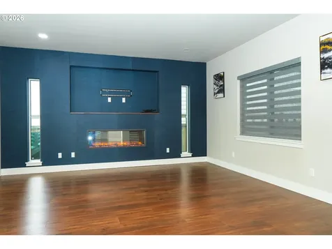 16625 SE Pleasant Valley Parkway Happy Valley OR 97086