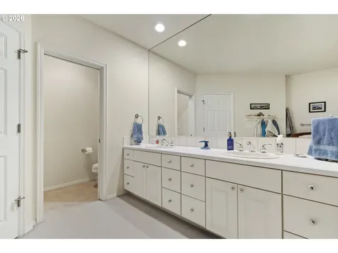 5922 SW Cupola Drive South Beach OR 97366