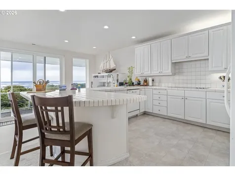 5922 SW Cupola Drive South Beach OR 97366