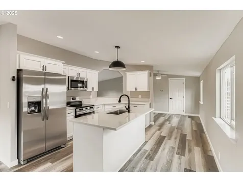 25800 SE Eagle Creek Road Eagle Creek OR 97022