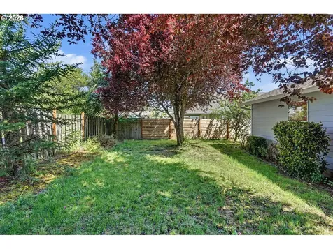 740 SE Lacey Street Sheridan OR 97378
