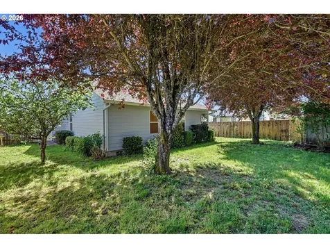 740 SE Lacey Street Sheridan OR 97378