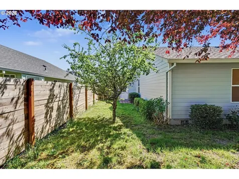 740 SE Lacey Street Sheridan OR 97378