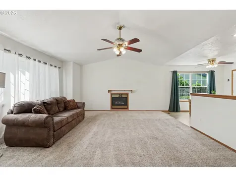 740 SE Lacey Street Sheridan OR 97378