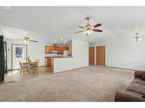 740 SE Lacey Street Sheridan OR 97378