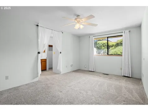 904 NW Carol Drive Grants Pass OR 97526