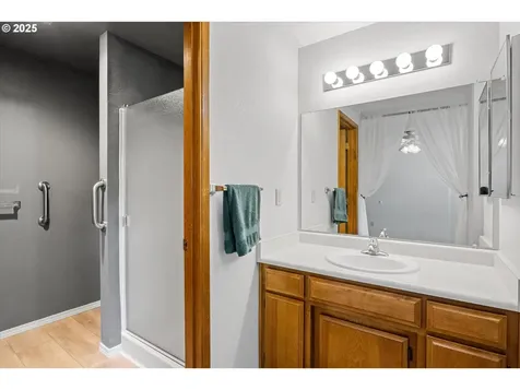 904 NW Carol Drive Grants Pass OR 97526