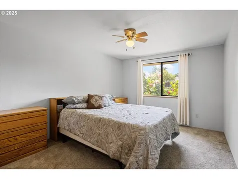 904 NW Carol Drive Grants Pass OR 97526