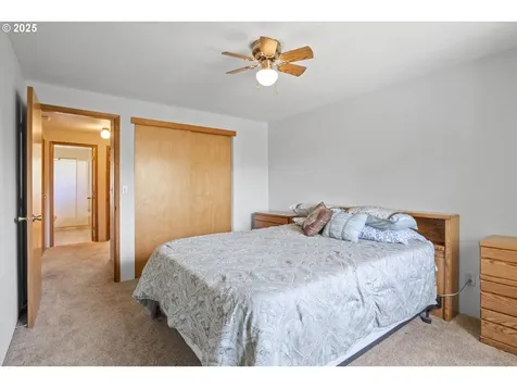 904 NW Carol Drive Grants Pass OR 97526