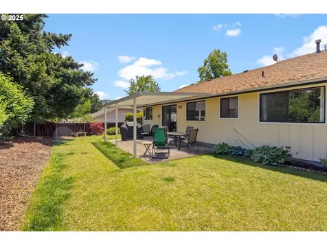 904 NW Carol Drive Grants Pass OR 97526