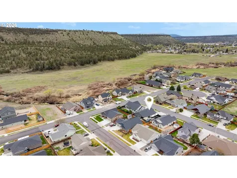 442 SE Pioneer Drive Prineville OR 97754