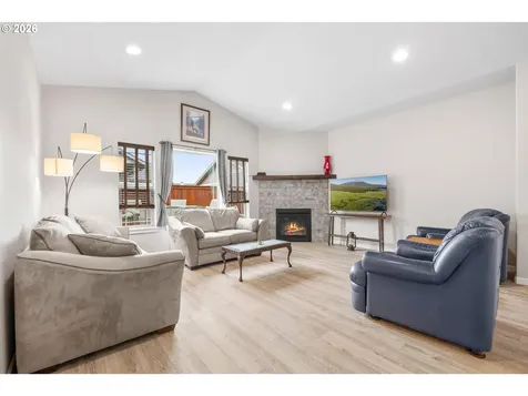 442 SE Pioneer Drive Prineville OR 97754