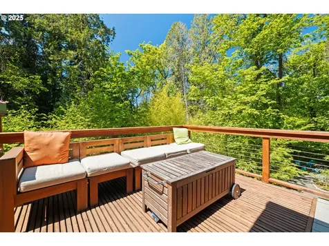 560 SE 59th Court Hillsboro OR 97123