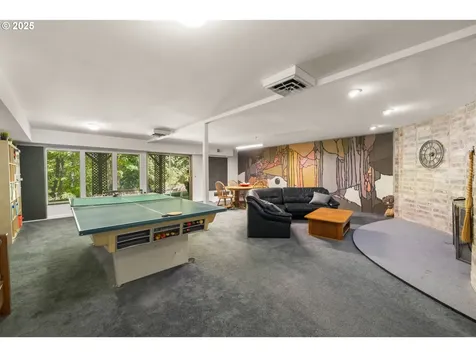 560 SE 59th Court Hillsboro OR 97123