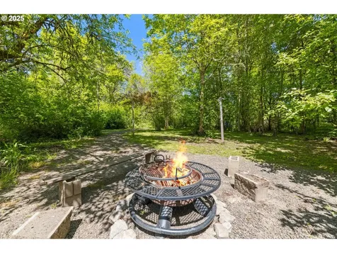 560 SE 59th Court Hillsboro OR 97123