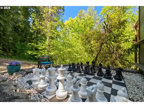 560 SE 59th Court Hillsboro OR 97123