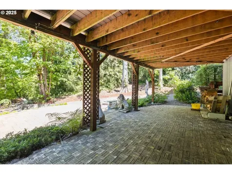 560 SE 59th Court Hillsboro OR 97123