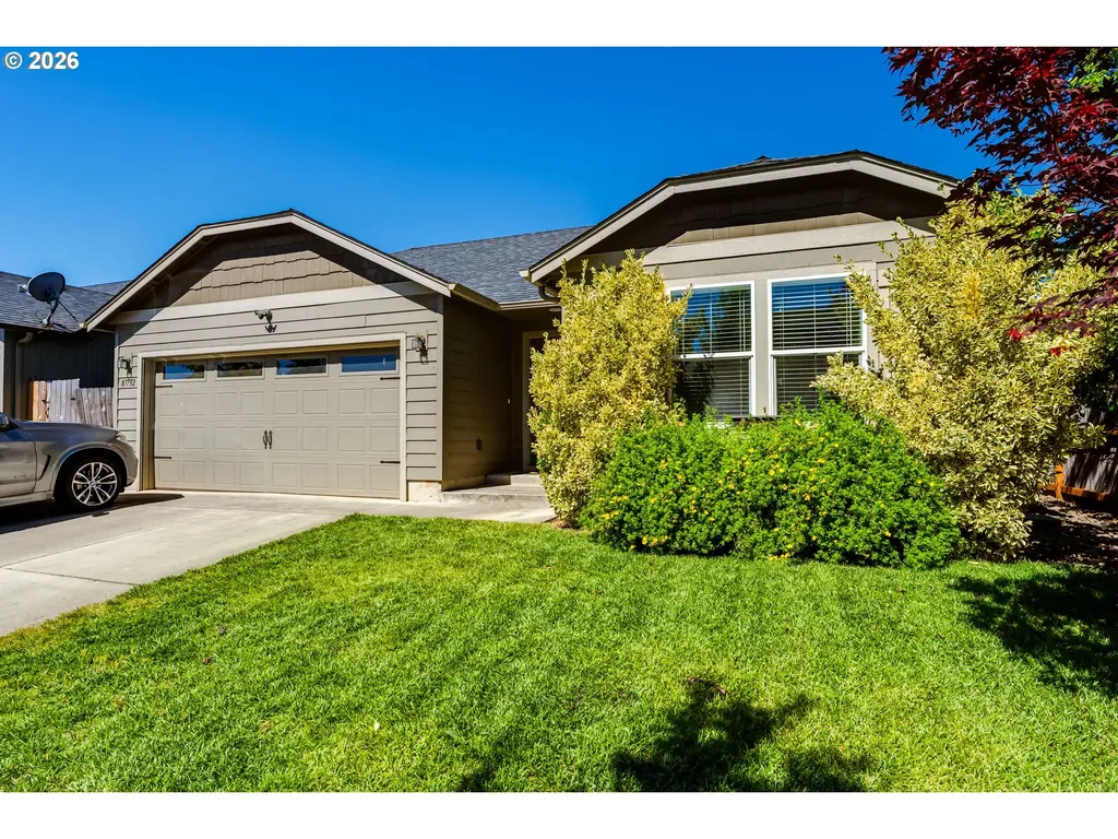 87792 Lark Street Veneta OR 97487