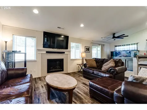 87792 Lark Street Veneta OR 97487