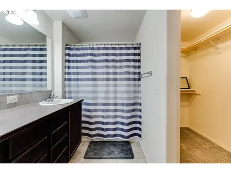 87792 Lark Street Veneta OR 97487