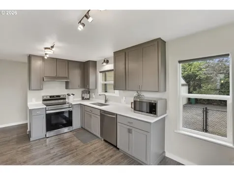 33651 SE Santosh Street Scappoose OR 97056