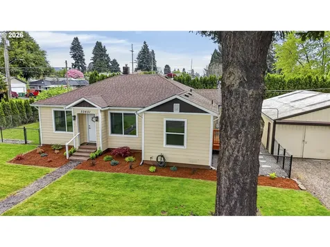 33651 SE Santosh Street Scappoose OR 97056
