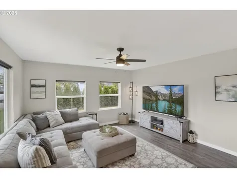 33651 SE Santosh Street Scappoose OR 97056