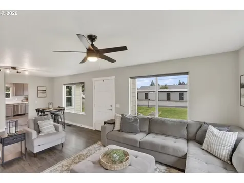 33651 SE Santosh Street Scappoose OR 97056