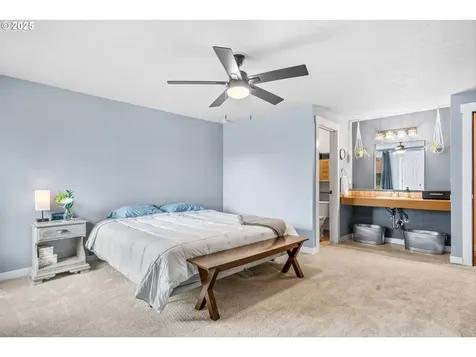 4155 NE Azalea Street Hillsboro OR 97124