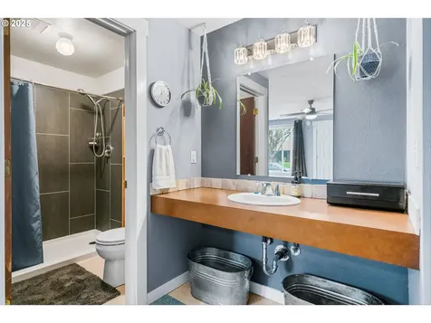 4155 NE Azalea Street Hillsboro OR 97124