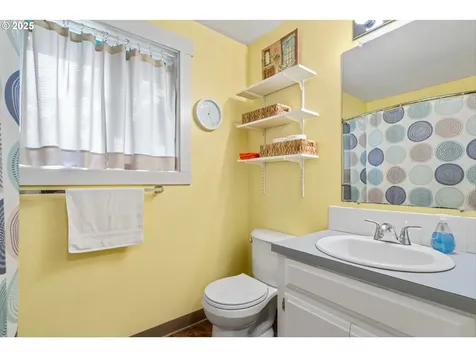 4155 NE Azalea Street Hillsboro OR 97124