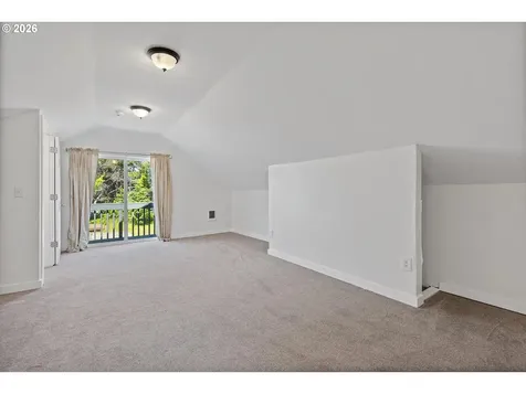 540 NW 56th Street Newport OR 97365