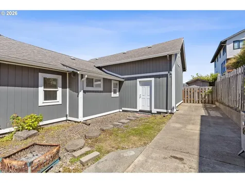 540 NW 56th Street Newport OR 97365