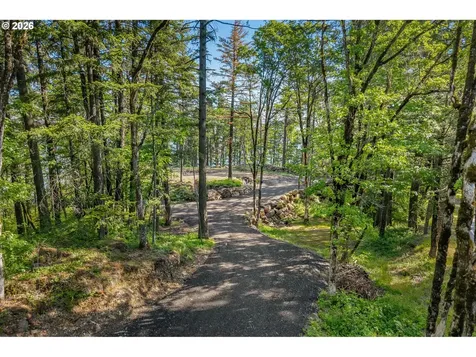 476 Country Club Road Hood River OR 97031
