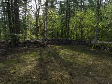 476 Country Club Road Hood River OR 97031