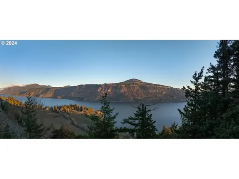 476 Country Club Road Hood River OR 97031