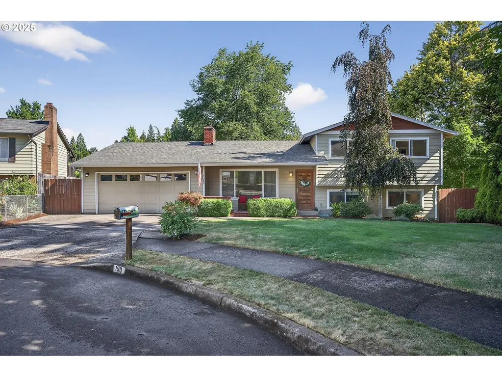 190 SE Hacienda Court Gresham OR 97080