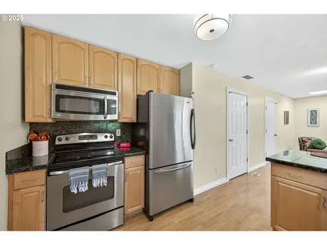190 SE Hacienda Court Gresham OR 97080