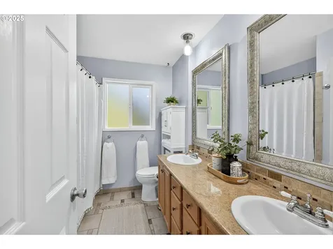 190 SE Hacienda Court Gresham OR 97080