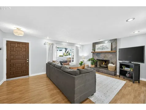 190 SE Hacienda Court Gresham OR 97080