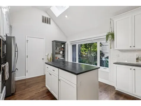 7609 SW Afton Lane Portland OR 97224