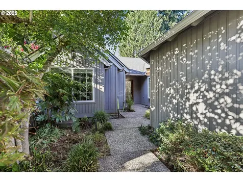 7609 SW Afton Lane Portland OR 97224