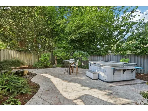 7609 SW Afton Lane Portland OR 97224